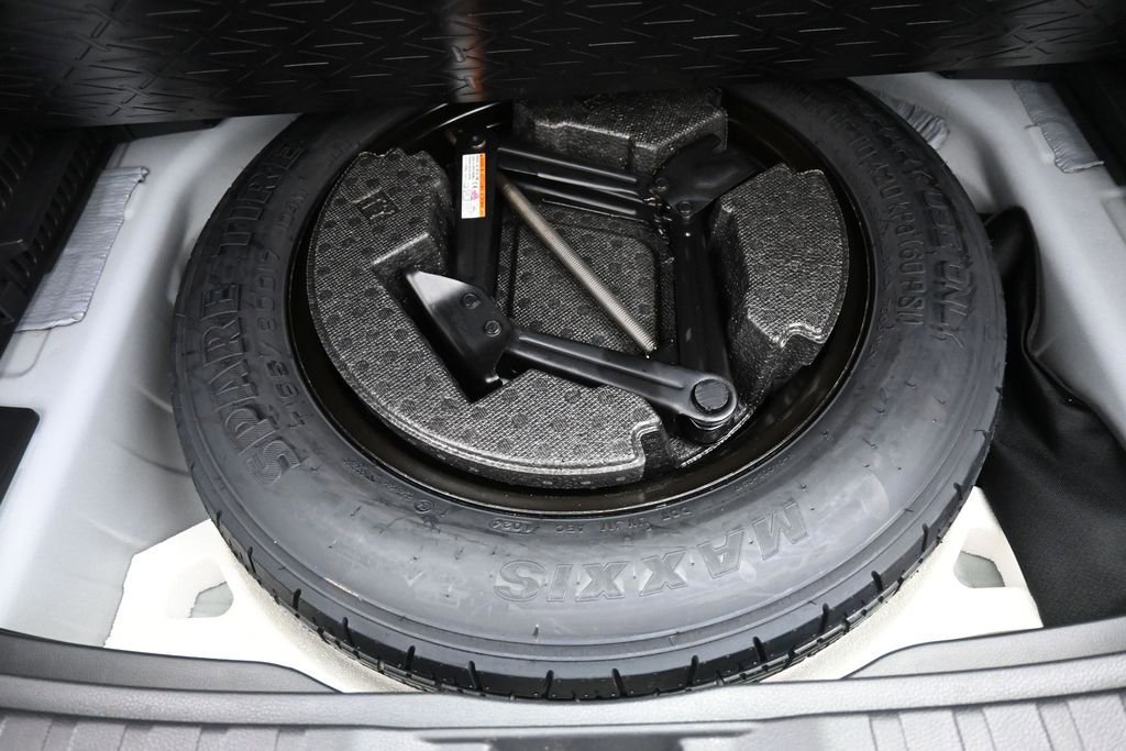 Certified 2024 Toyota RAV4 LE AWD/4WD image 22