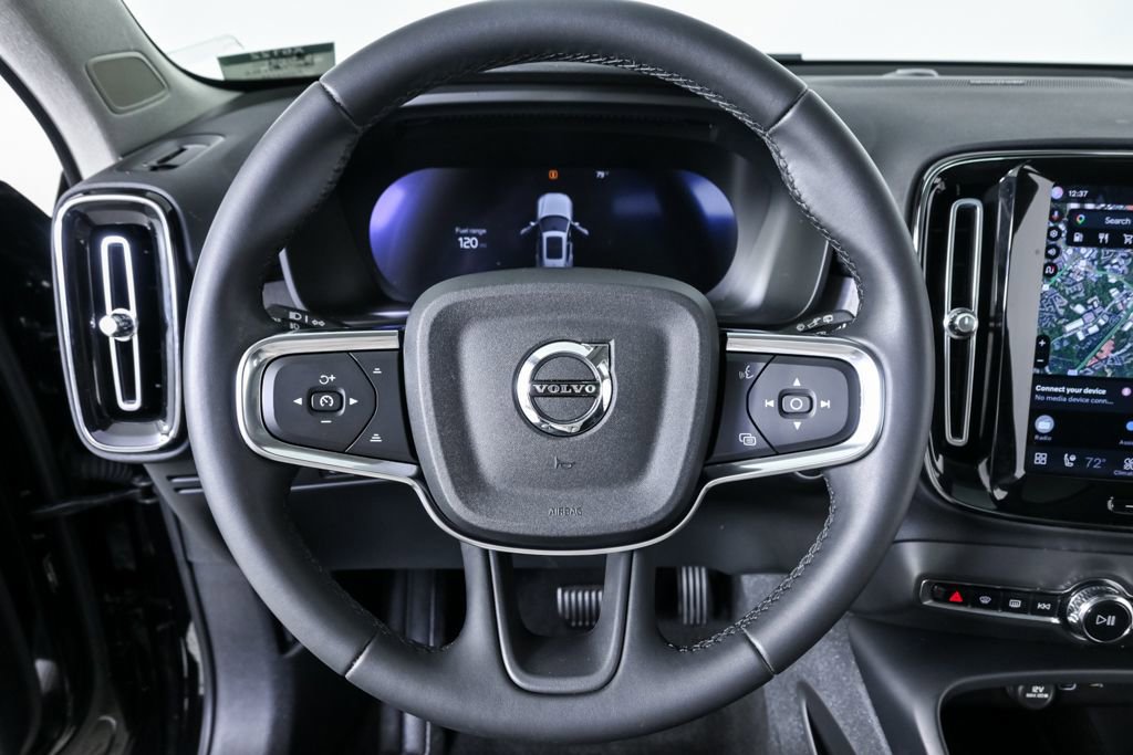 Certified 2023 Volvo XC40 B4 Plus w/ Driver Assist Package image 11