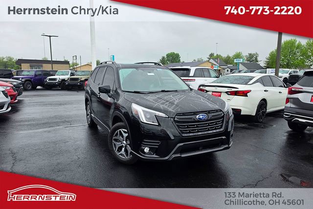 Used 2024 Subaru Forester Premium AWD/4WD image 1