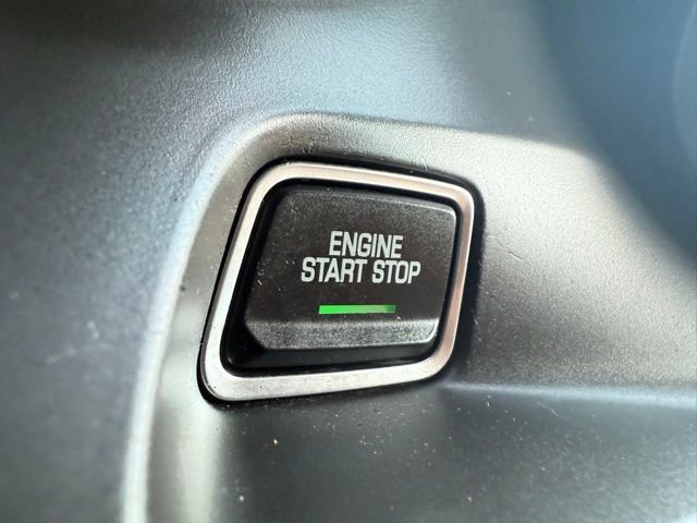 Used 2021 Chevrolet Camaro LT image 17