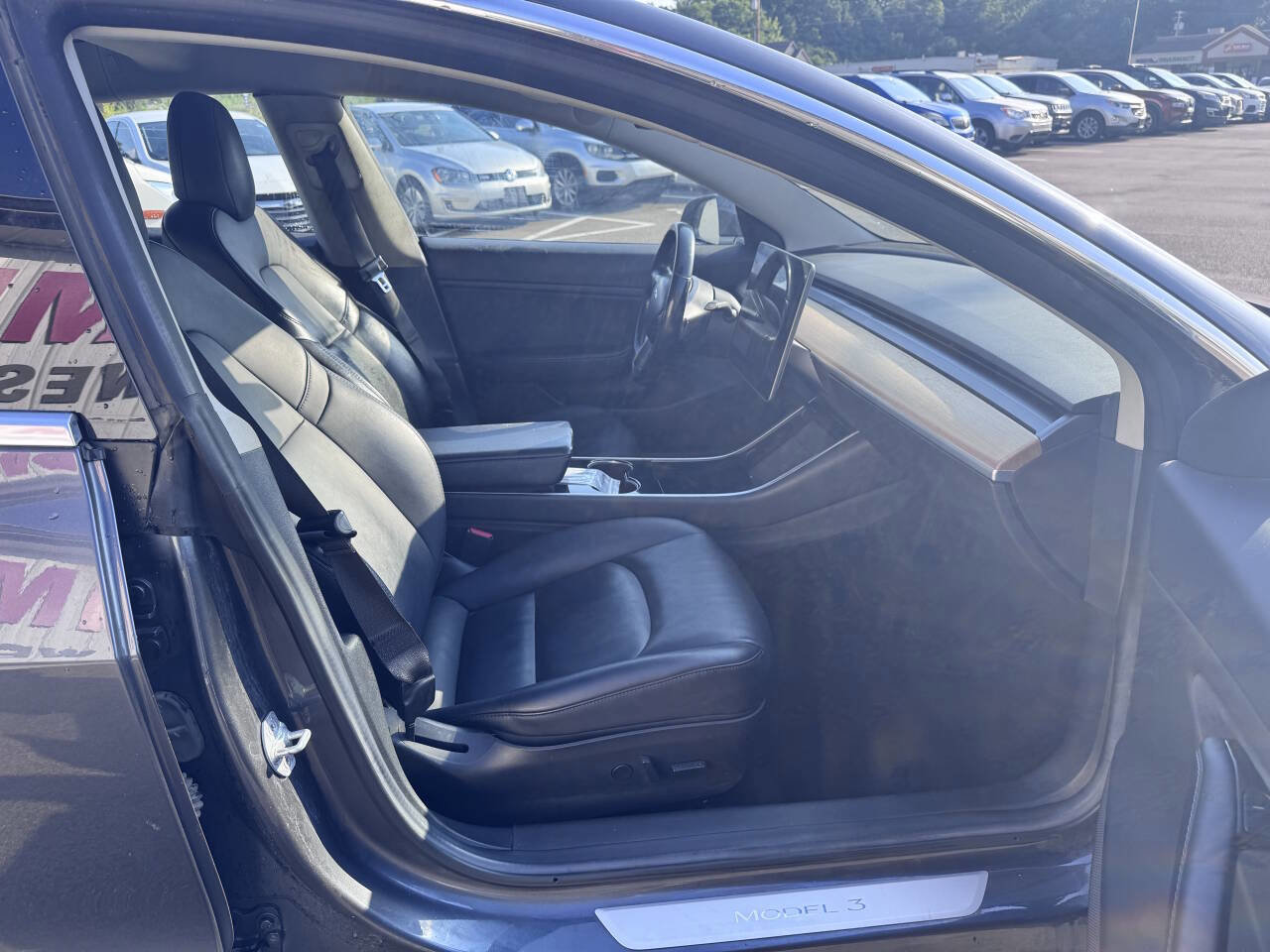 Used 2018 Tesla Model 3 Long Range RWD image 17