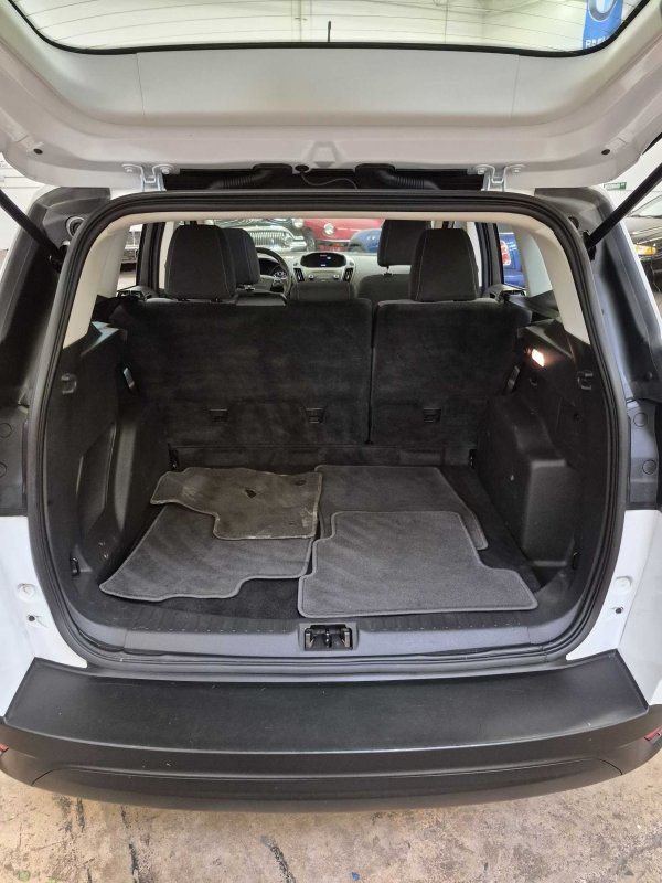 Used 2017 Ford Escape S FWD image 10