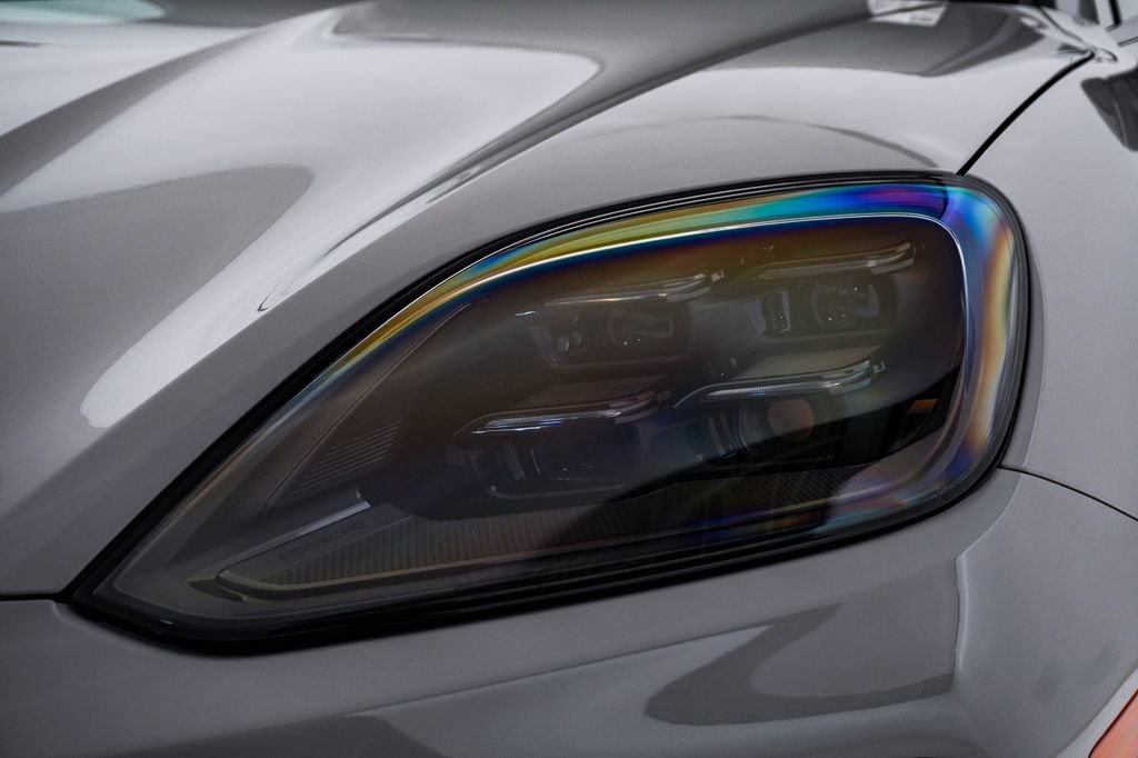 New 2026 Porsche Cayenne Coupe image 7