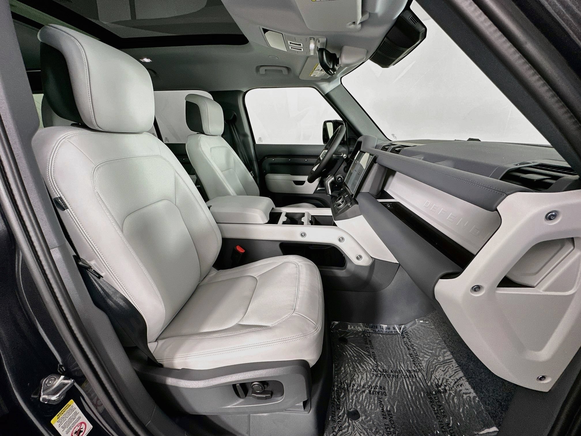 New 2026 Land Rover Defender 110 X-Dynamic SE AWD/4WD image 26