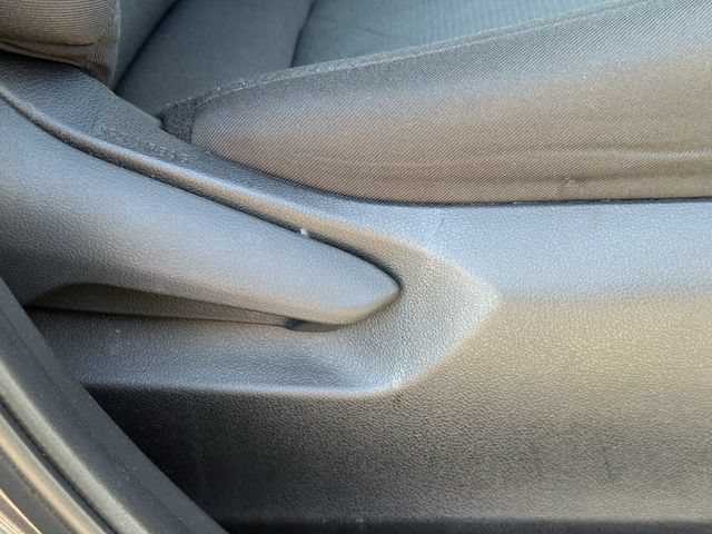 Used 2024 Toyota RAV4 XLE FWD image 30