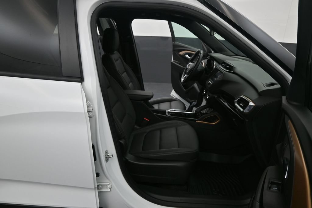 Used 2023 Chevrolet TrailBlazer ACTIV FWD image 32