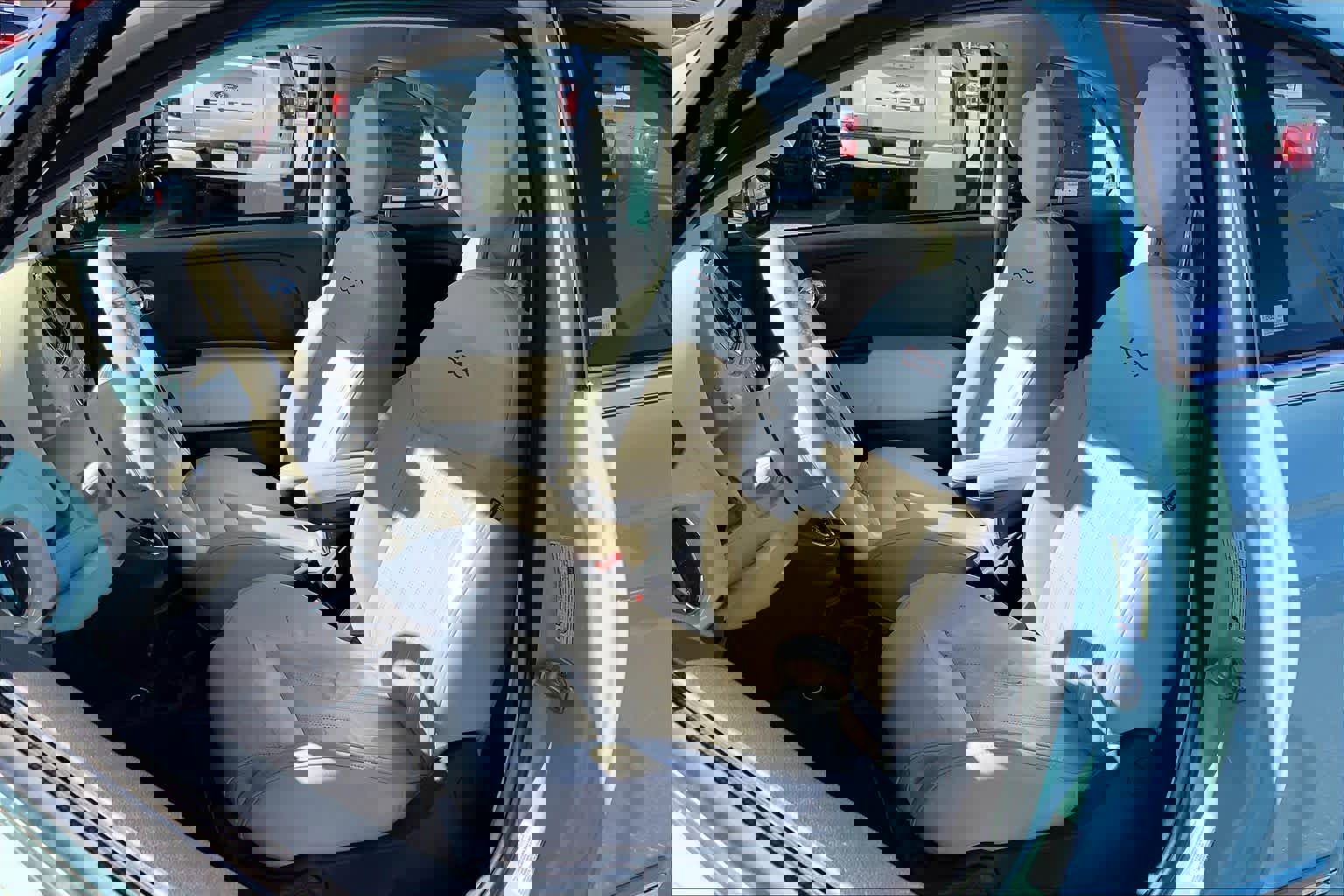 Used 2017 FIAT 500 Lounge image 7