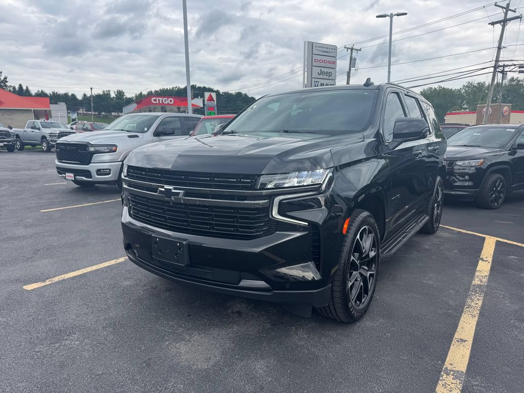 Used 2021 Chevrolet Tahoe RST w/ Luxury Package AWD/4WD image 2