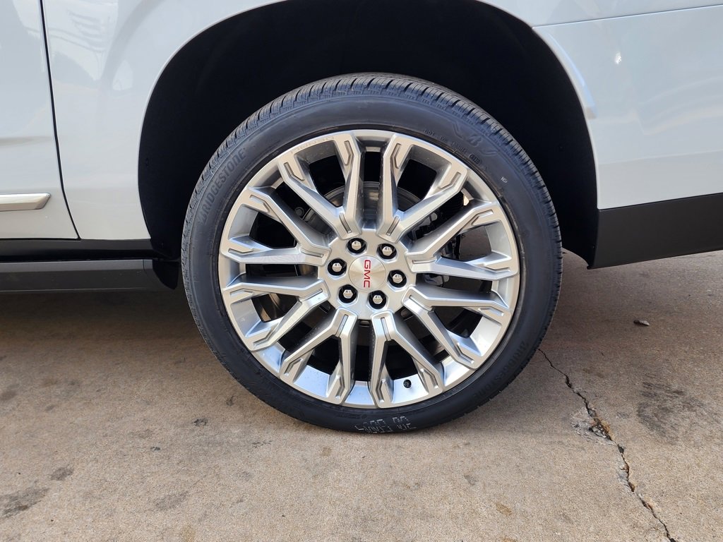 New 2026 GMC Yukon XL Denali w/ Denali Reserve Package image 64