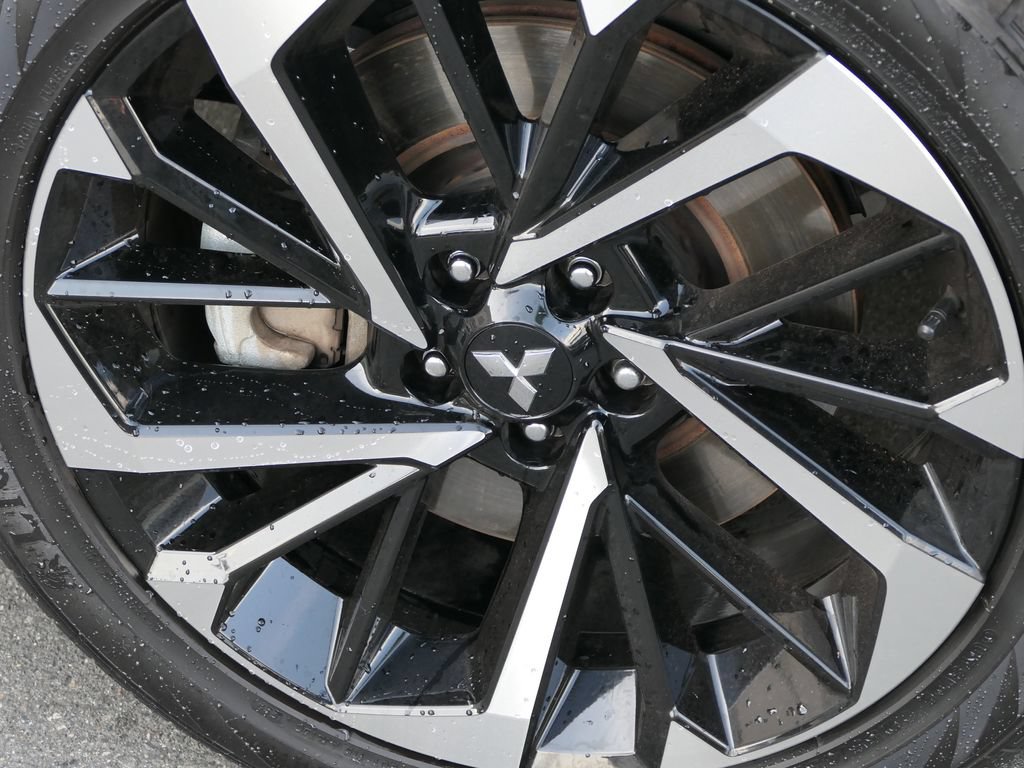 Used 2024 Mitsubishi Outlander SE AWD/4WD image 11