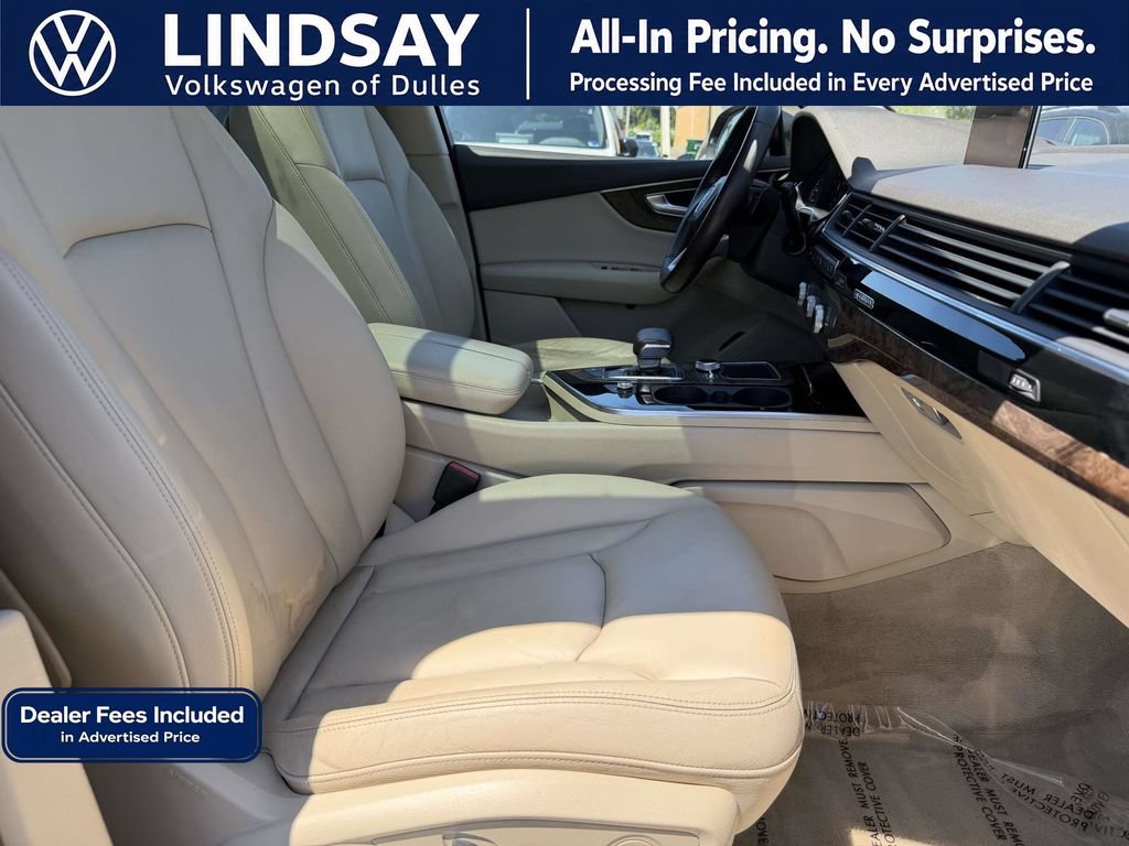 Used 2017 Audi Q7 3.0T Premium Plus w/ Premium Plus Package AWD/4WD image 12
