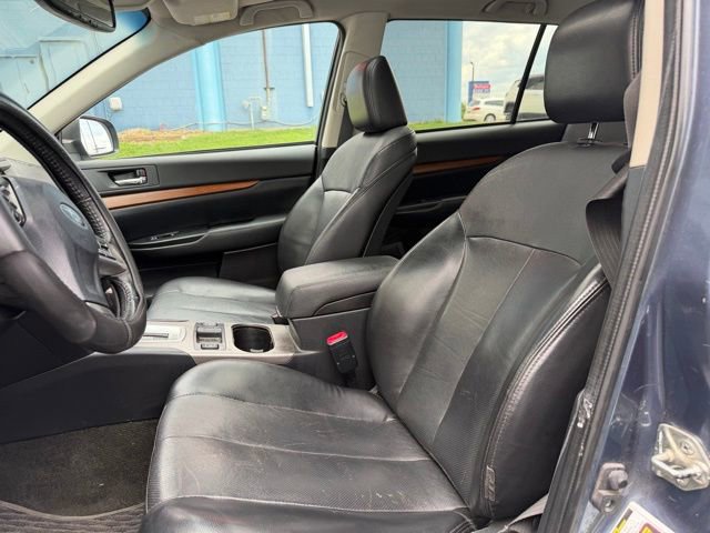 Used 2013 Subaru Outback 2.5i Limited AWD/4WD image 5