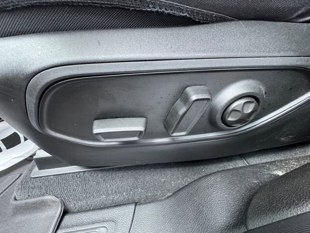 Used 2025 Jeep Grand Cherokee Laredo X w/ Luxury Tech Group I image 34