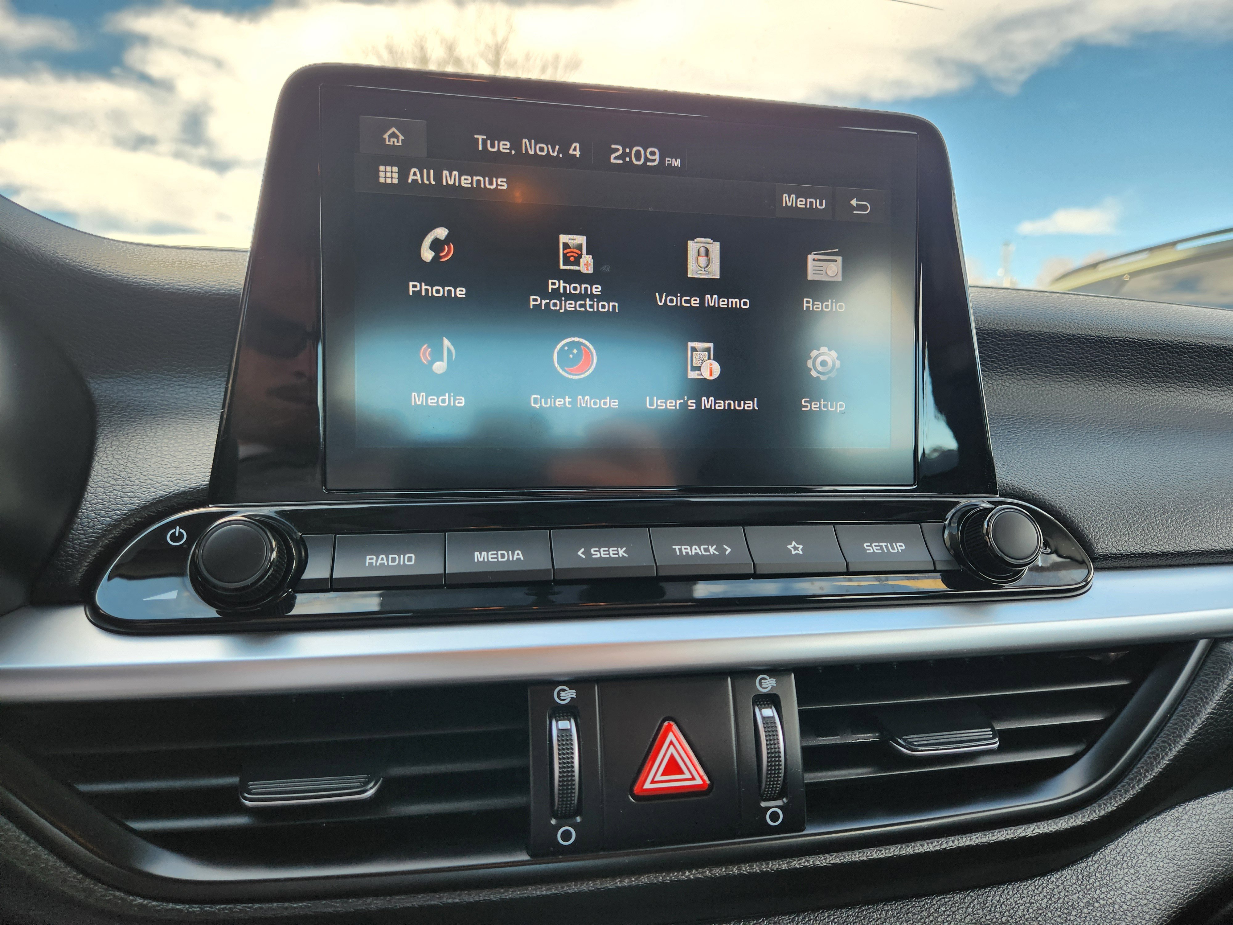 Used 2024 Kia Forte LXS w/ LXS Technology Package image 21