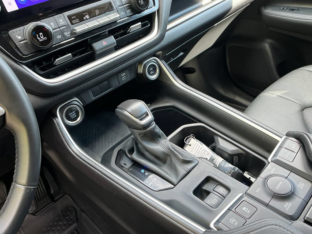 Certified 2025 Toyota Grand Highlander AWD image 20