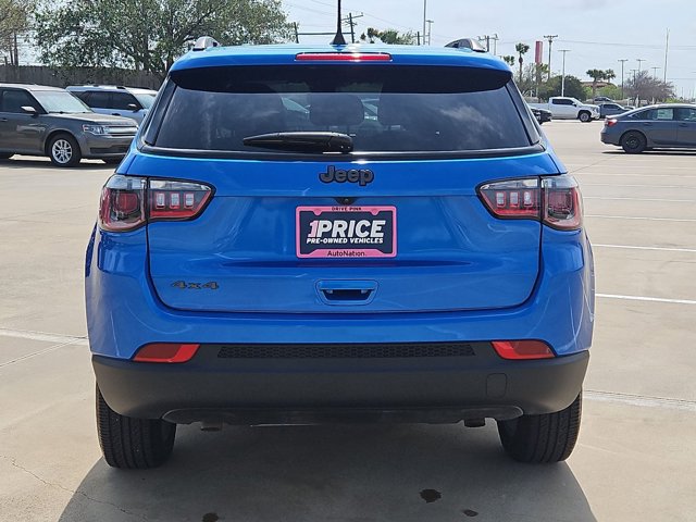 Used 2025 Jeep Compass Latitude w/ Altitude Special Edition AWD/4WD image 7