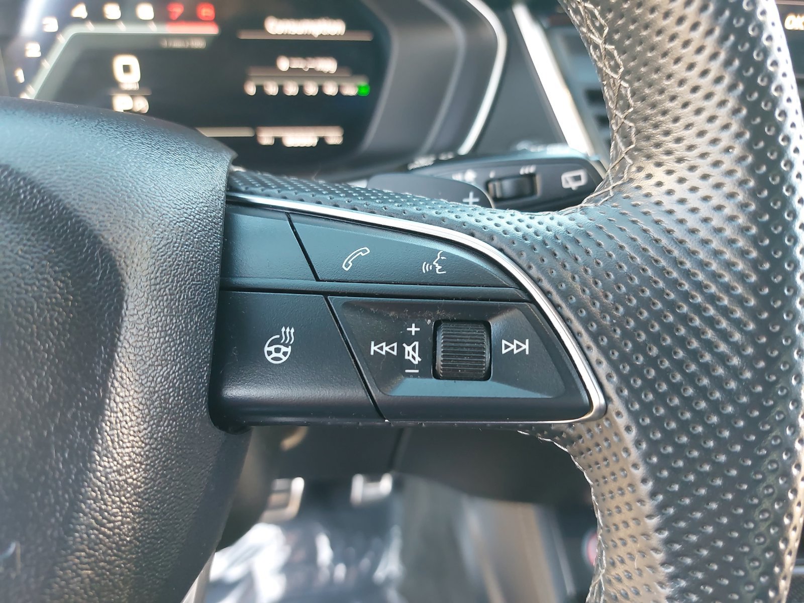 Used 2022 Audi SQ5 Premium Plus w/ Premium Plus Package AWD/4WD image 18