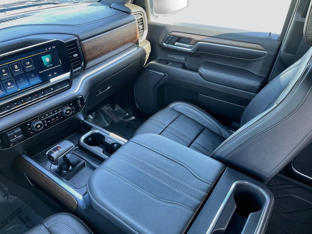 Used 2023 Chevrolet Silverado 1500 High Country w/ High Country Premium Package AWD/4WD image 24