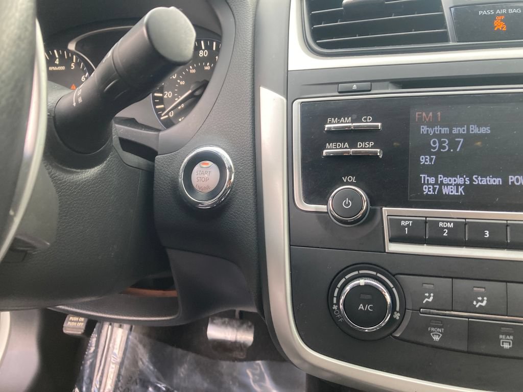 Used 2017 Nissan Altima 2.5 SR FWD image 21