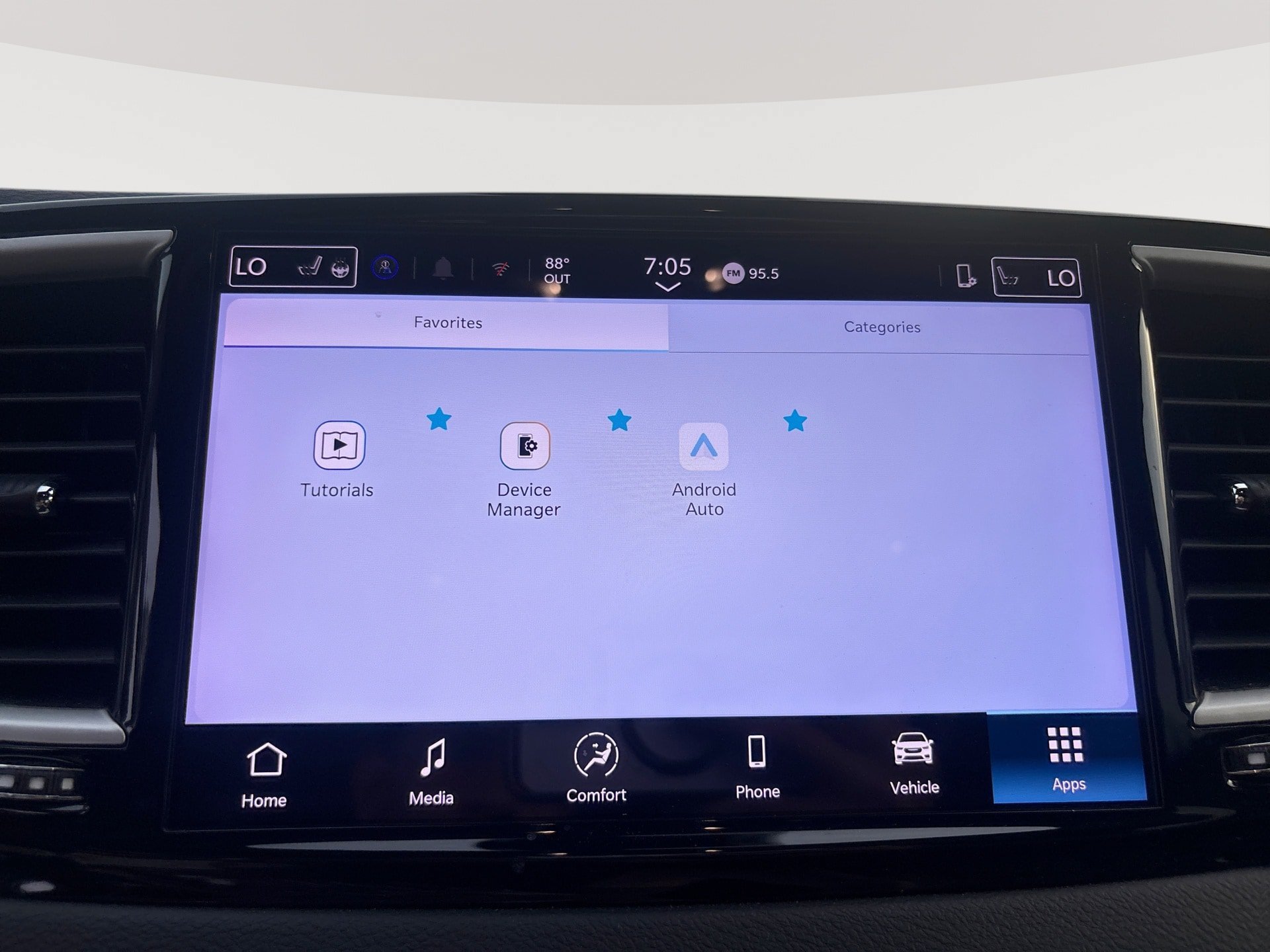 Used 2025 Chrysler Pacifica Select FWD image 19