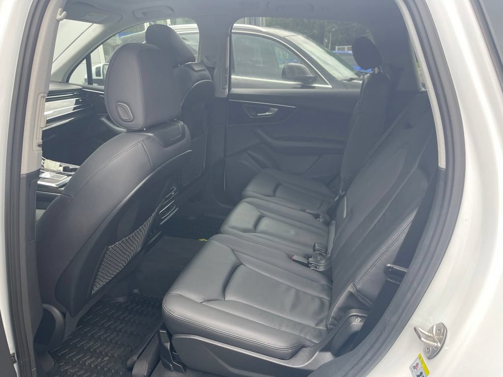 Used 2023 Audi Q7 2.0T Premium w/ Convenience Package AWD/4WD image 8