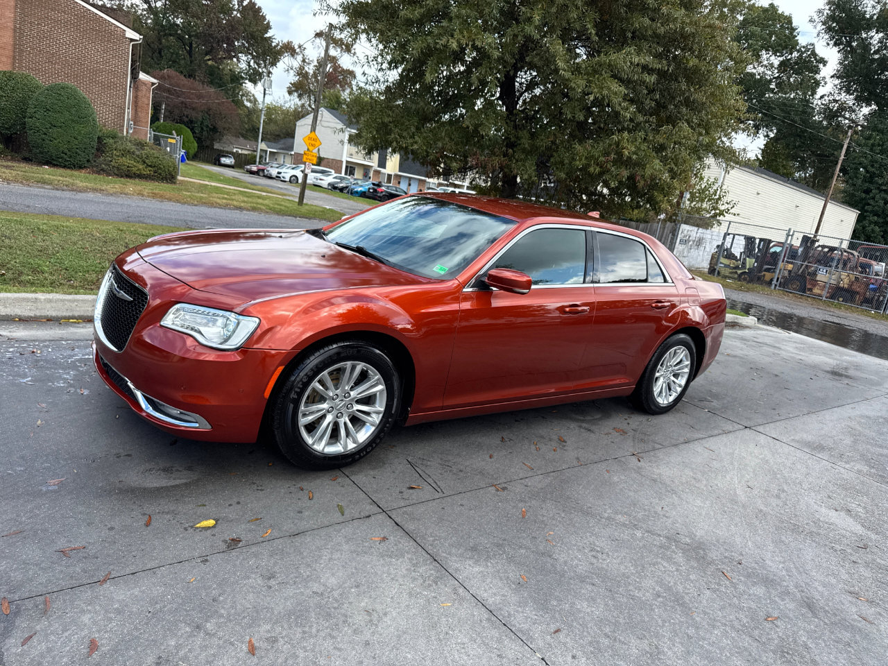 Used 2021 Chrysler 300 Touring L image 7