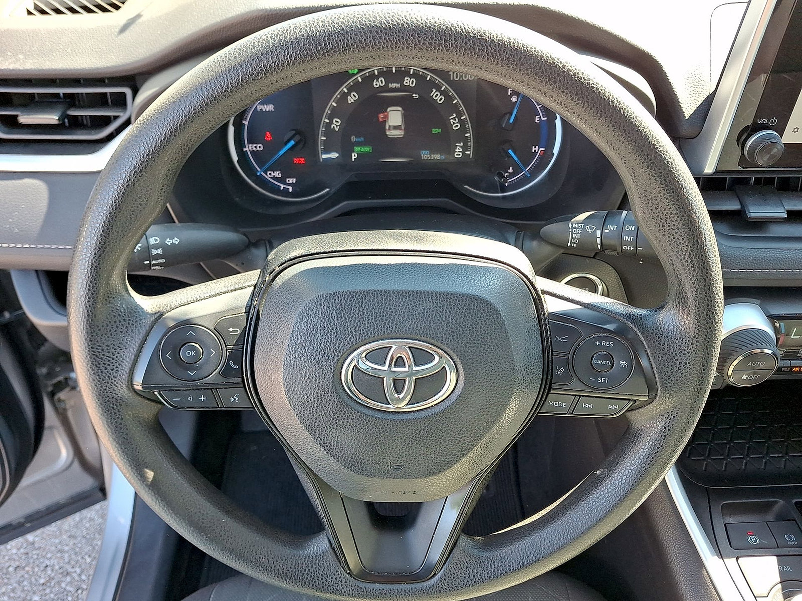 Used 2023 Toyota RAV4 XLE AWD/4WD image 16