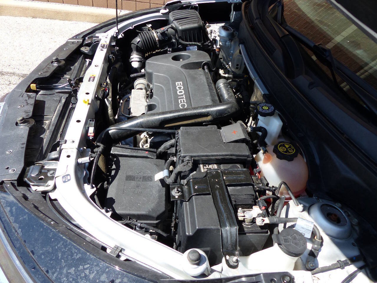 Used 2022 Chevrolet Equinox LS FWD image 37
