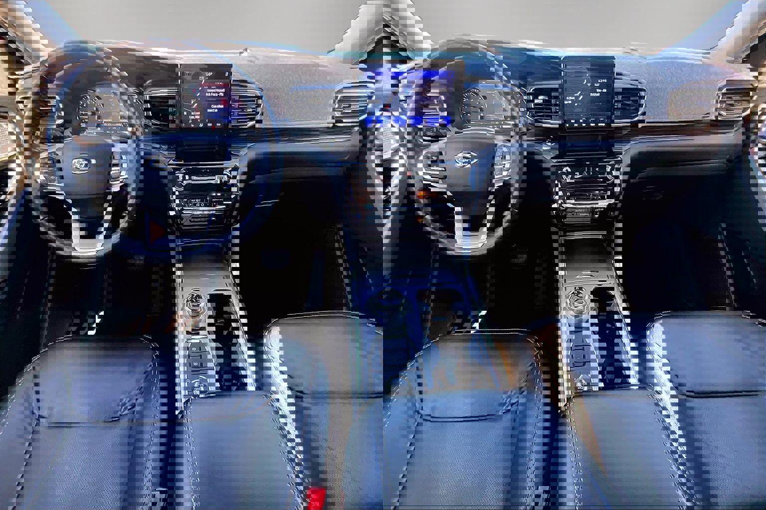 Used 2021 Ford Explorer Limited w/ Equipment Group 301A image 7