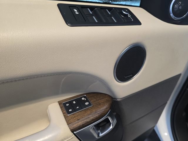 Used 2016 Land Rover Range Rover Sport HSE image 31