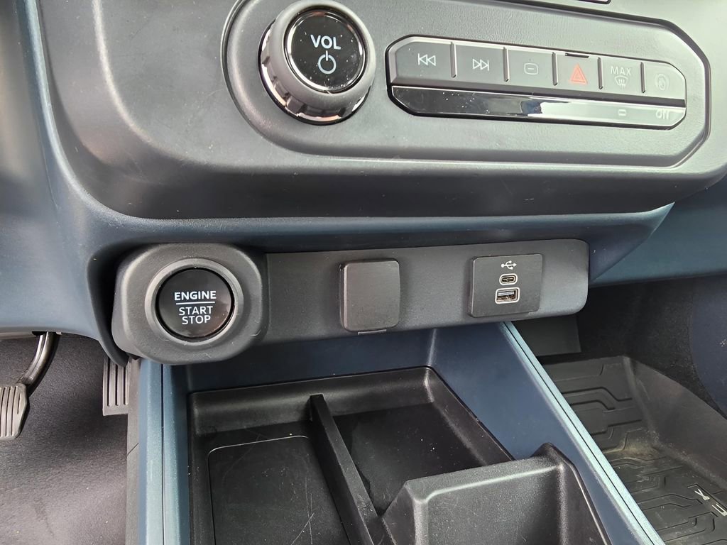 Used 2025 Ford Maverick Lobo AWD/4WD image 18
