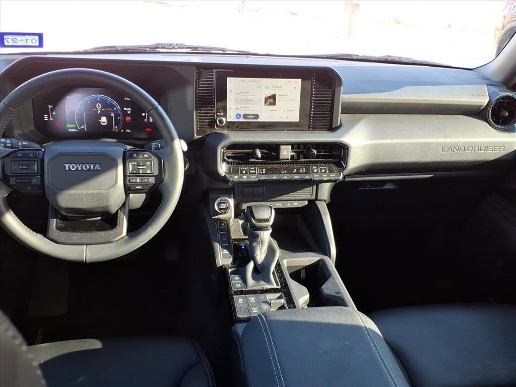 Used 2025 Toyota Land Cruiser 1958 image 4