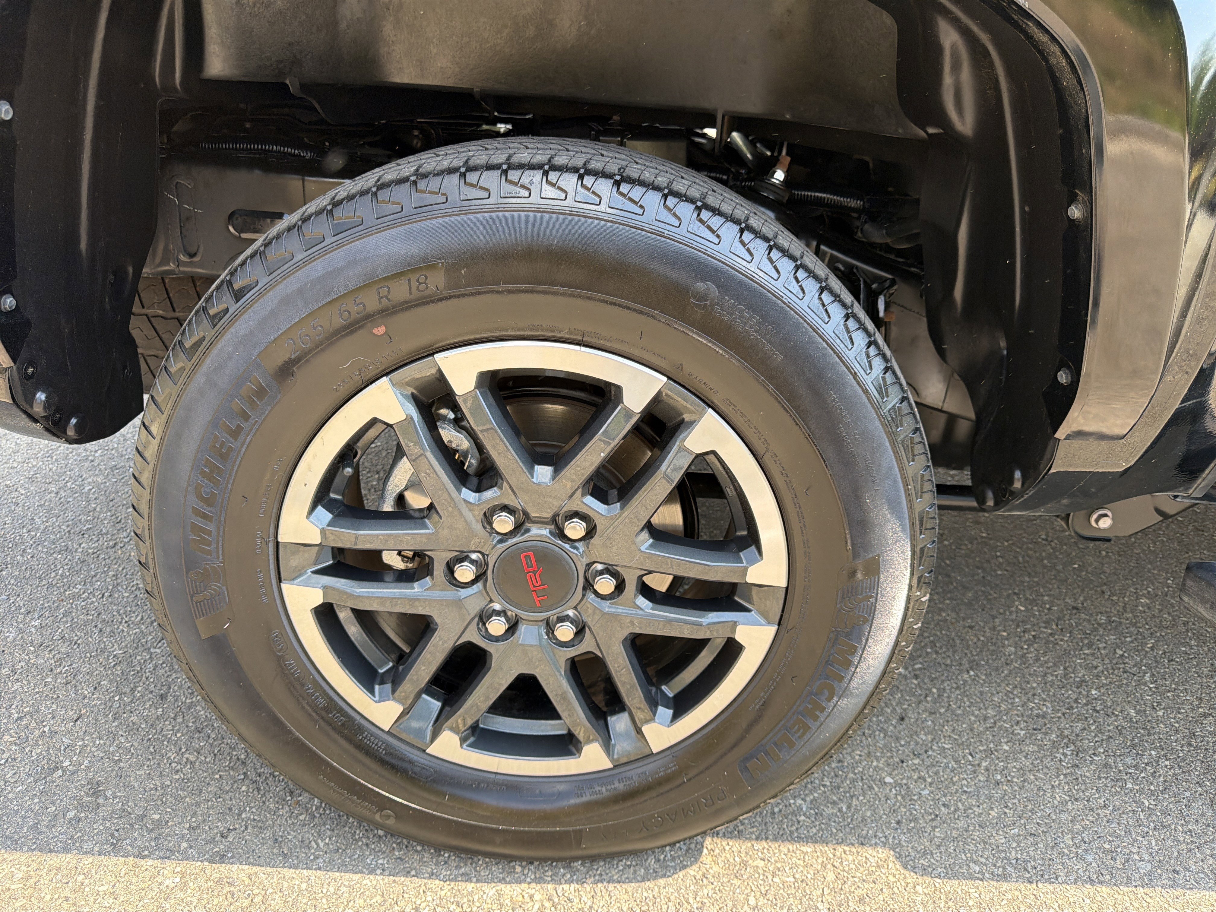 Used 2025 Toyota Tacoma TRD Sport AWD/4WD image 17