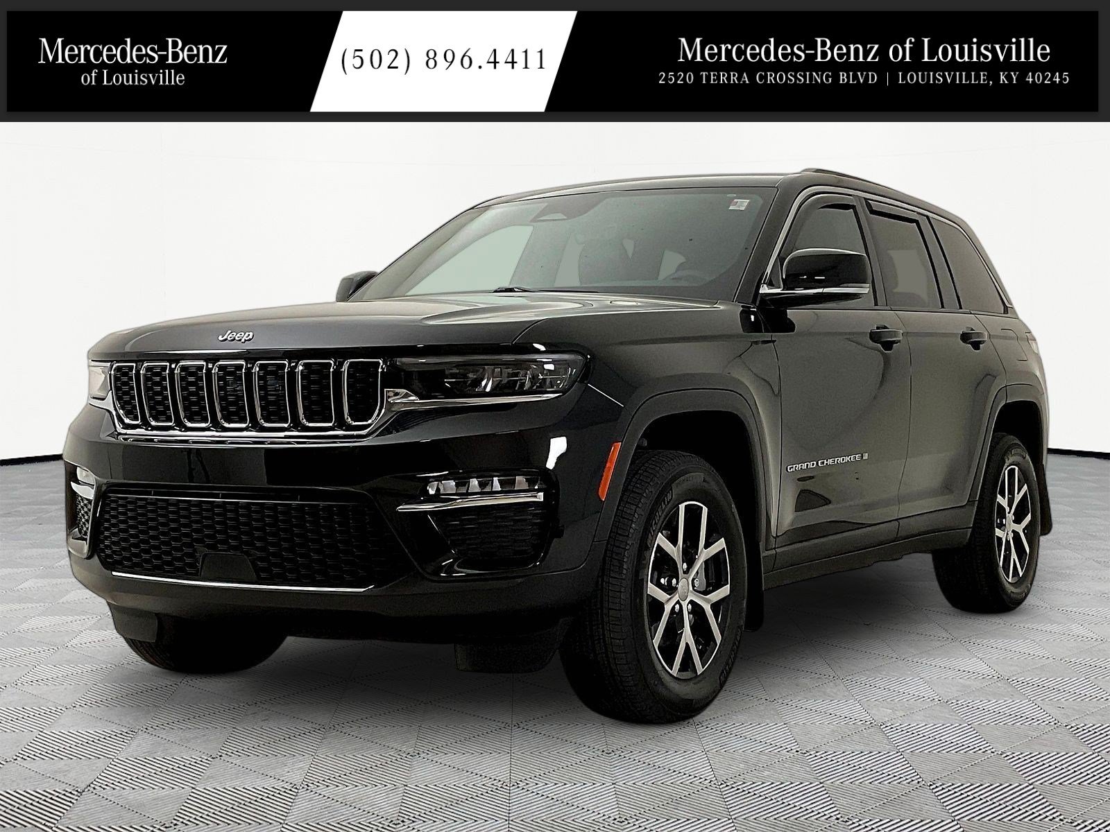 Used 2025 Jeep Grand Cherokee Limited AWD/4WD image 1