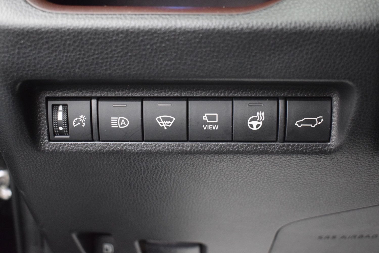 Used 2022 Toyota RAV4 Limited AWD/4WD image 20