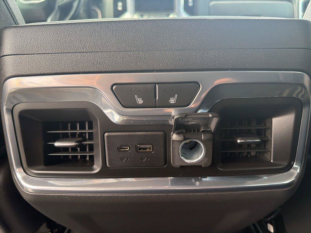 Used 2019 GMC Sierra 1500 SLT AWD/4WD image 22