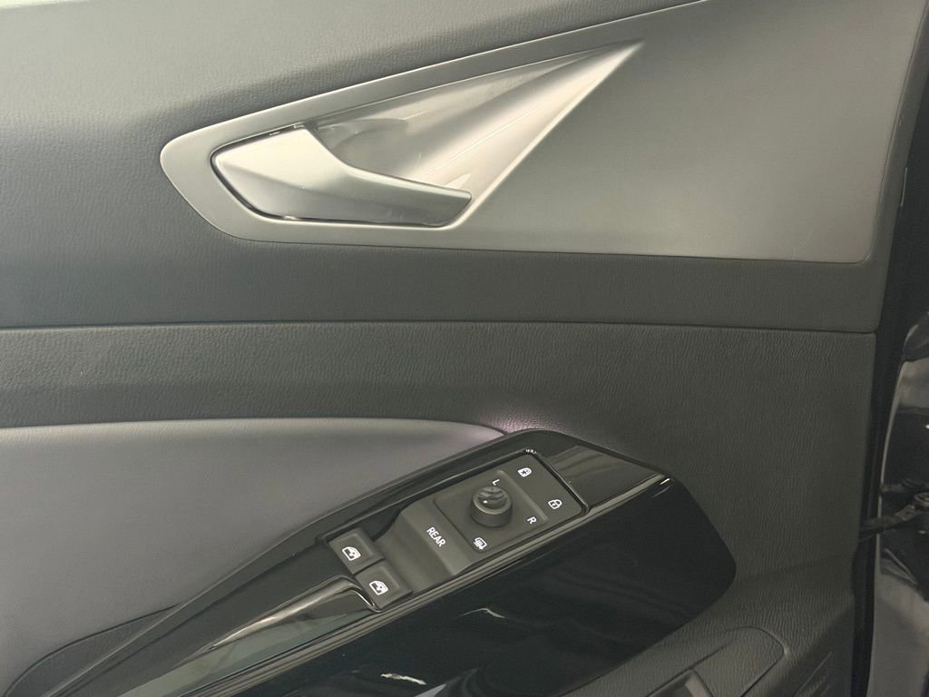 Used 2023 Volkswagen ID.4 Pro S image 13