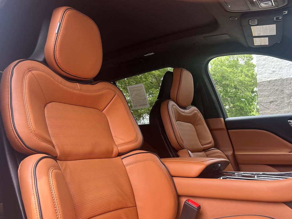 New 2026 Lincoln Aviator Black Label w/ Dynamic Handling Package AWD/4WD image 26
