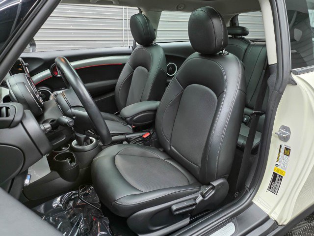 Used 2017 MINI Cooper 2-Door Hardtop FWD image 13