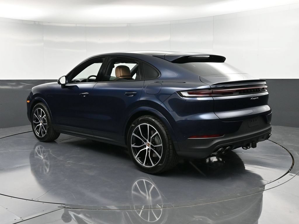 New 2026 Porsche Cayenne E-Hybrid Coupe AWD/4WD image 3