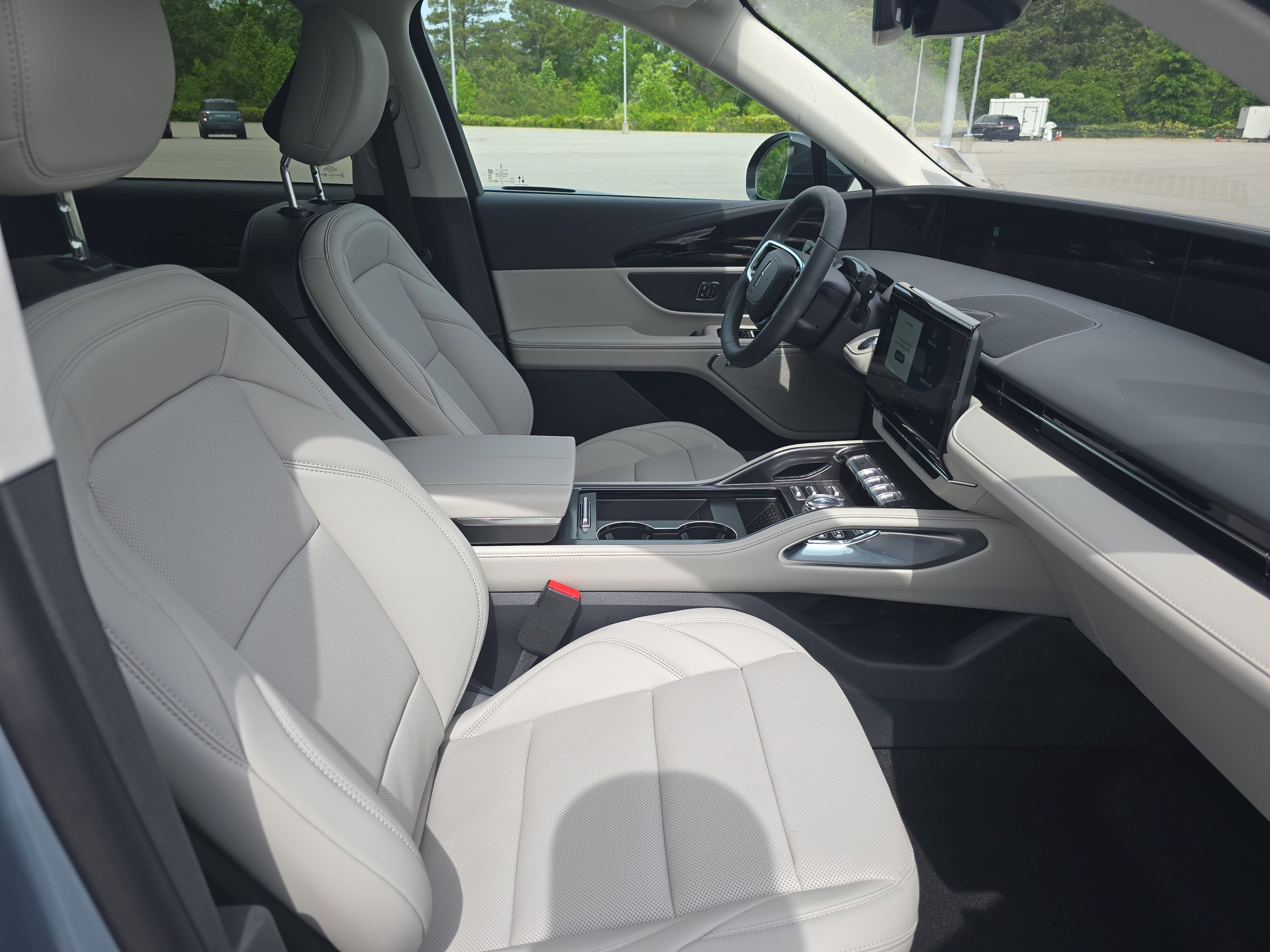 New 2026 Lincoln Nautilus Premier w/ Equipment Group 102A AWD/4WD image 10
