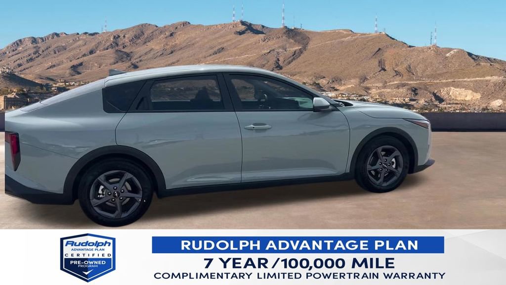 Used 2025 Kia K4 LXS image 11