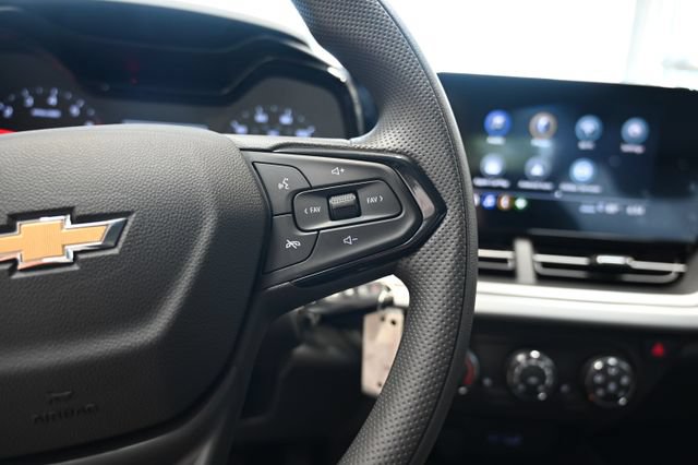 New 2026 Chevrolet Trax LS w/ LS Convenience Package FWD image 23