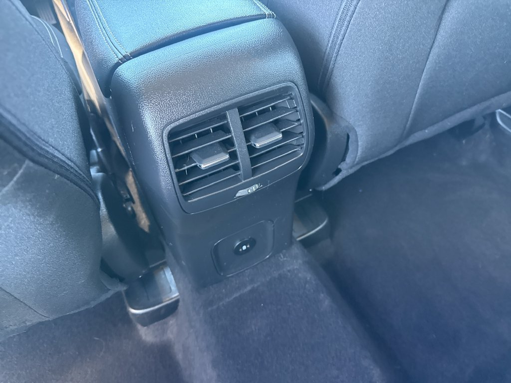 Used 2023 Ford Escape Active w/ Tech Pack #1 AWD/4WD image 18