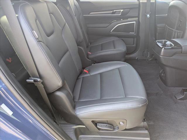 Used 2025 Kia Telluride S image 22