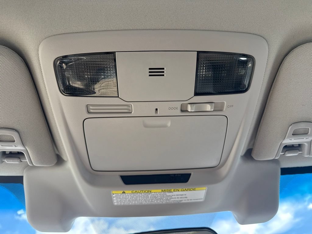 Used 2019 Subaru Outback 2.5i AWD/4WD image 11