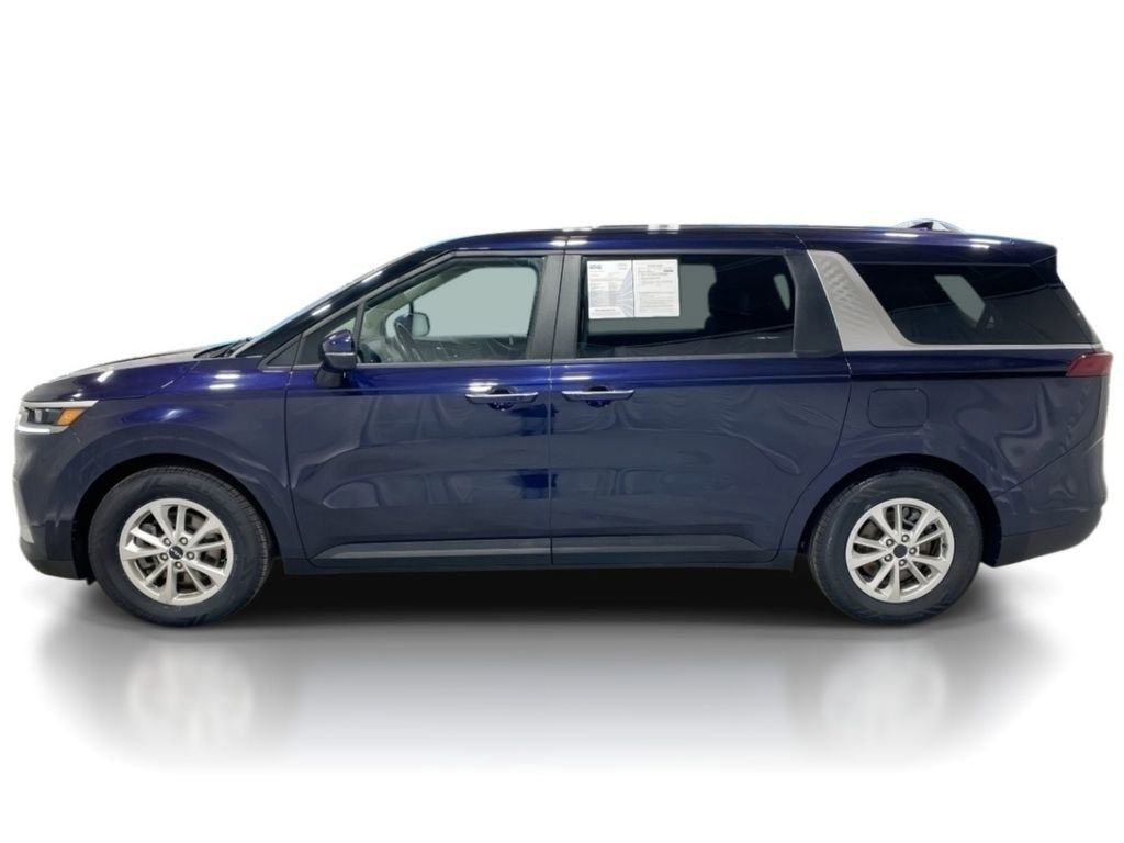 Used 2024 Kia Carnival LX FWD image 4