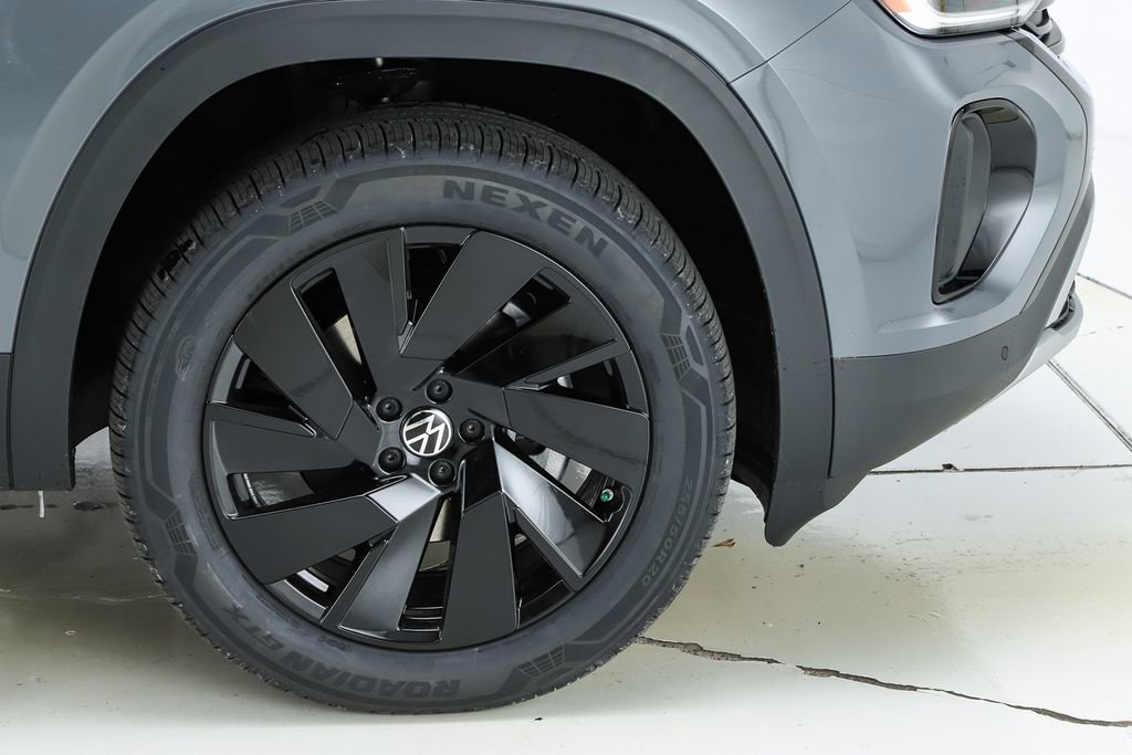 New 2026 Volkswagen Atlas Cross Sport SE image 14