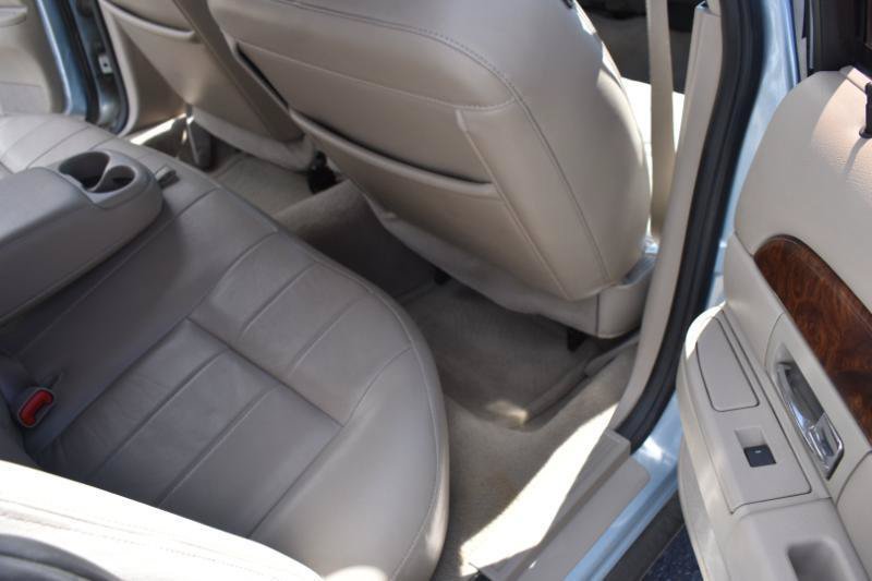 Used 2010 Mercury Grand Marquis LS RWD image 18