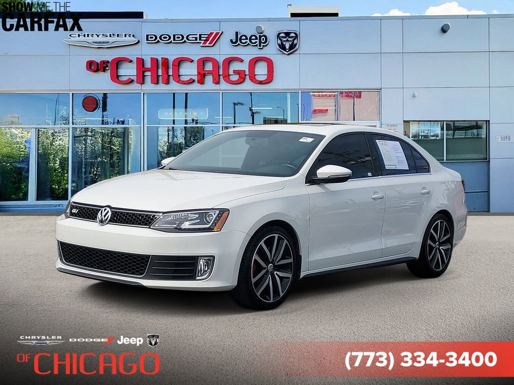 Used 2013 Volkswagen Jetta GLI Autobahn FWD image 2
